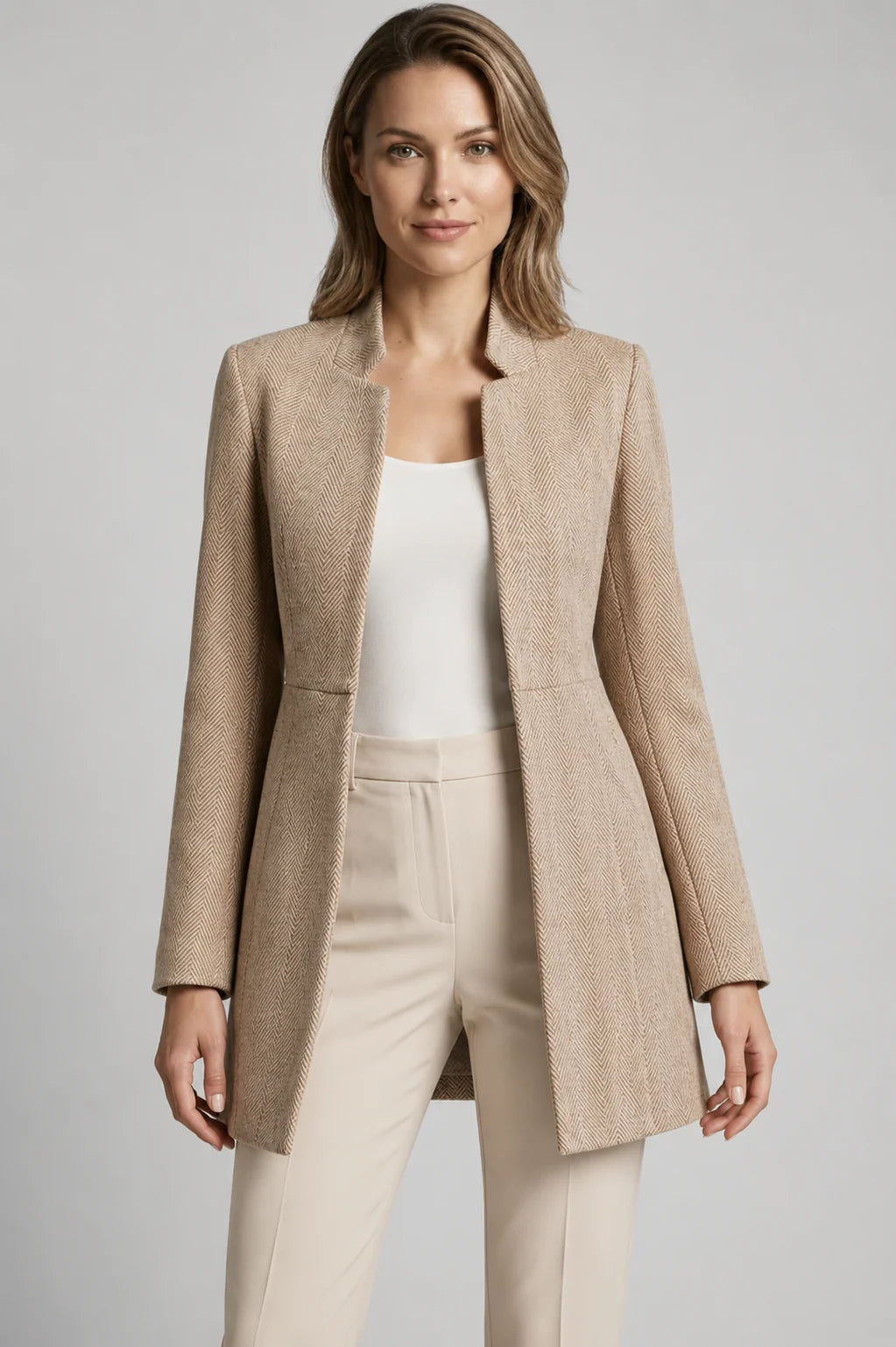 Blazer Entallado sin Cuello de Diseño Minimalista 4
