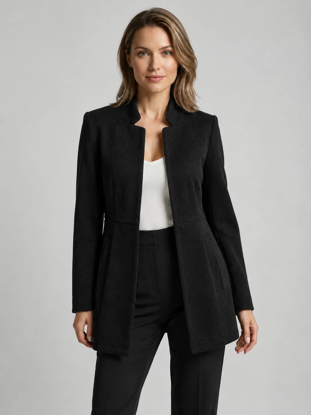 Blazer Entallado sin Cuello de Diseño Minimalista 5