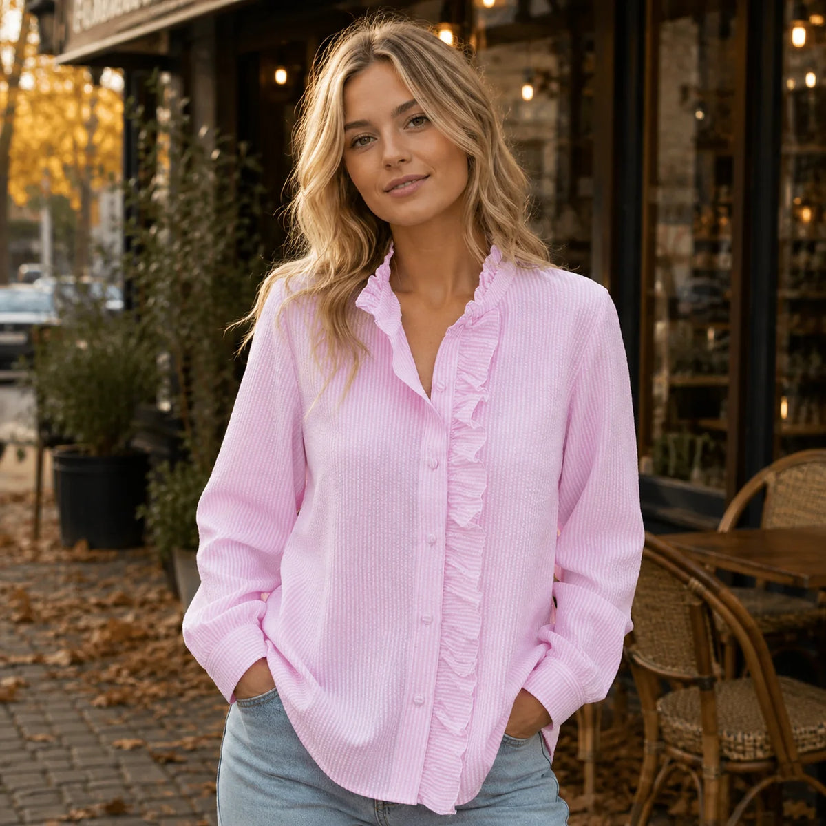 Blusa con Volantes para Mujer y Cierre de Botones 3