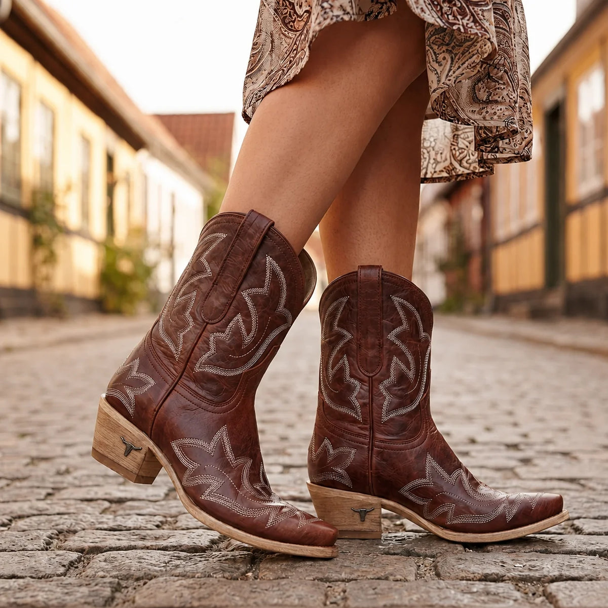 Botas Western para Mujer con Tacón de Bloque y Bordados 4
