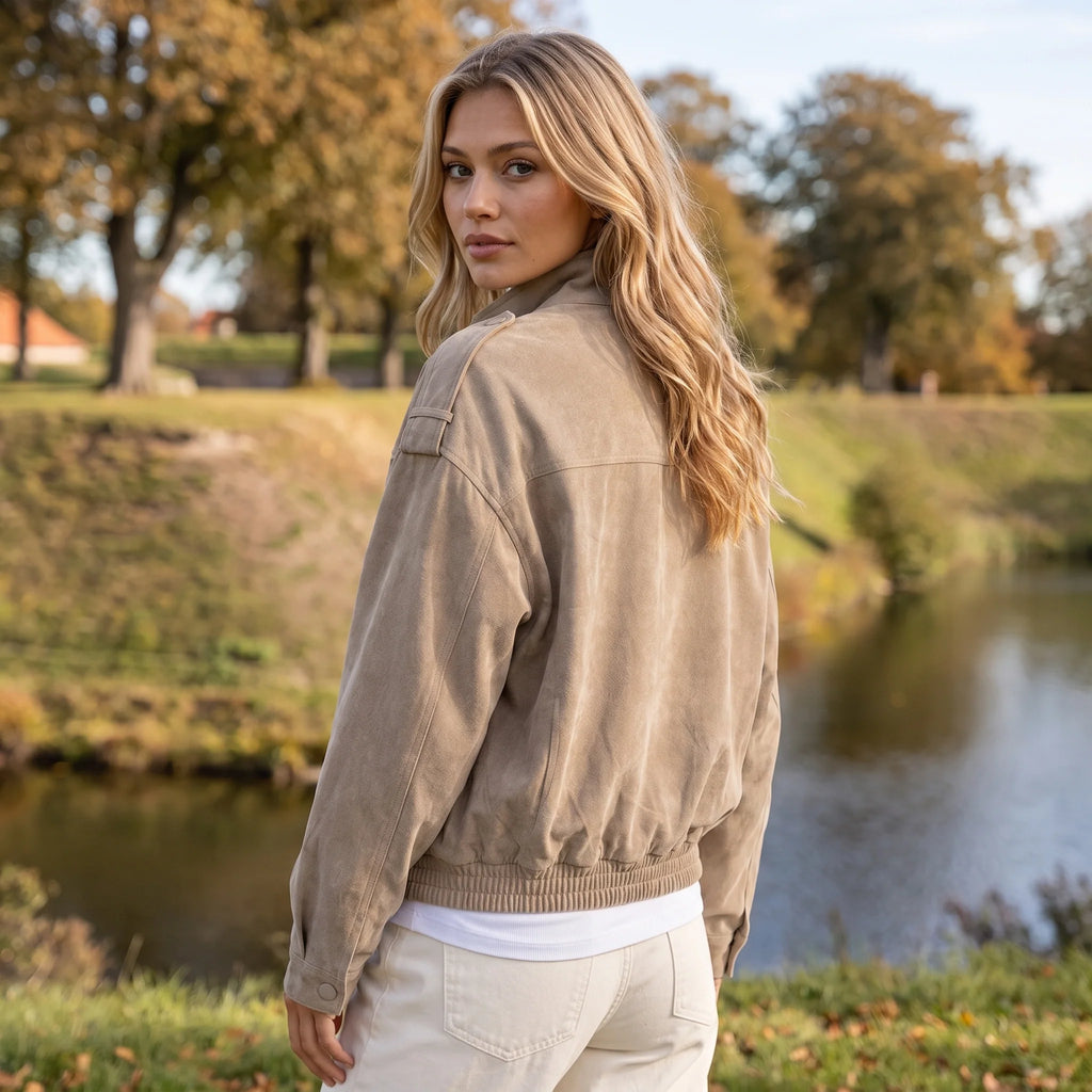 Chaqueta Bomber con Acabado de Ante y Cuello Alto 1