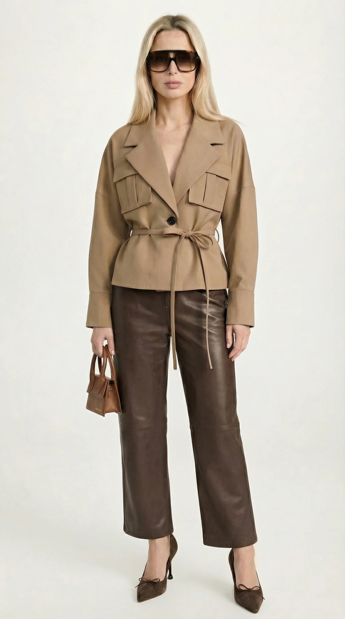 Chaqueta Corta Vintage con Cuello Vuelto y Cinturón 1