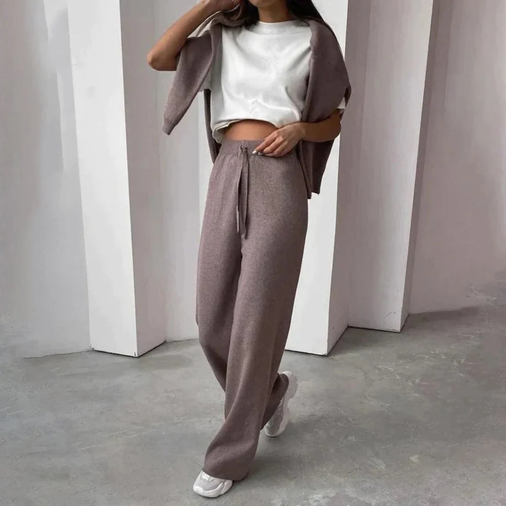 Conjunto Deportivo con Suéter de Cuello Alto y Pantalón Ajustable 2