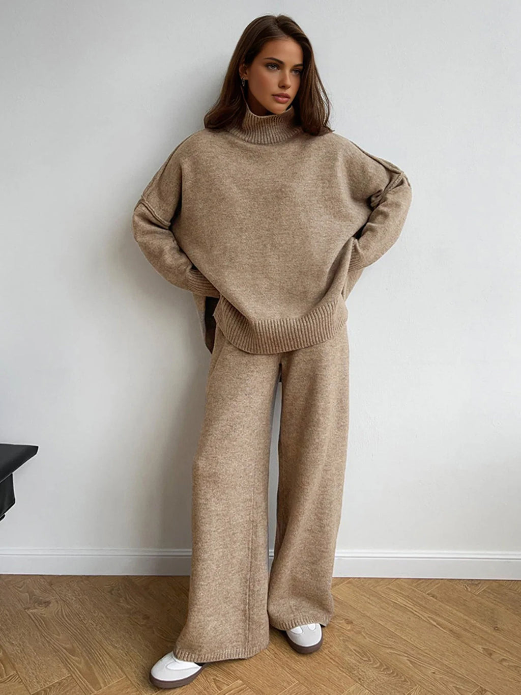 Conjunto de Punto con Cuello Alto y Pantalón Ancho 2