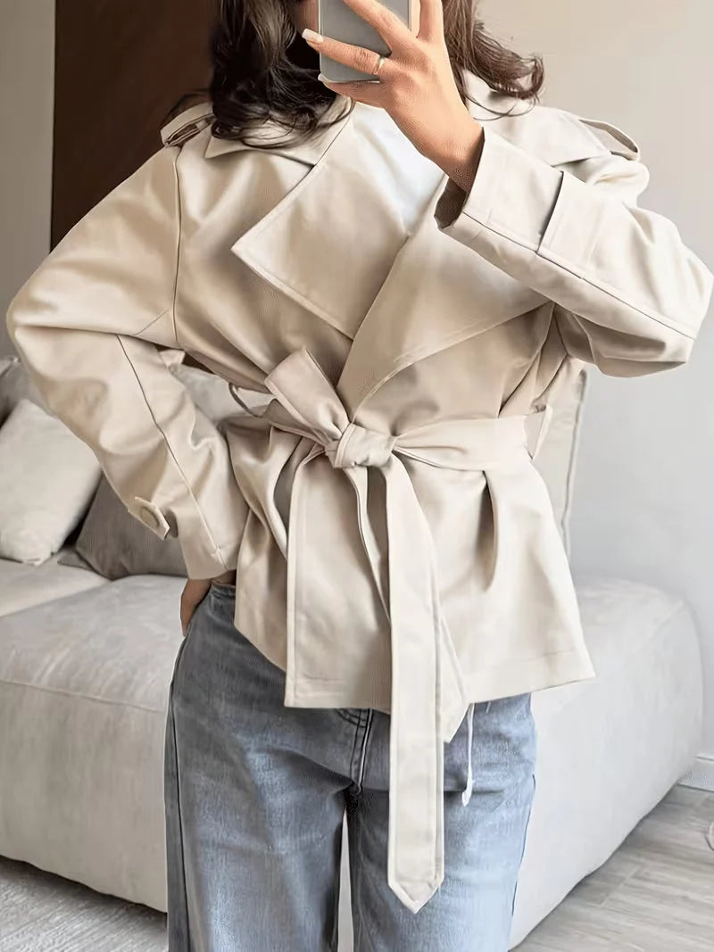 Gabardina Oversize con Cinturón y Solapas Anchas 8