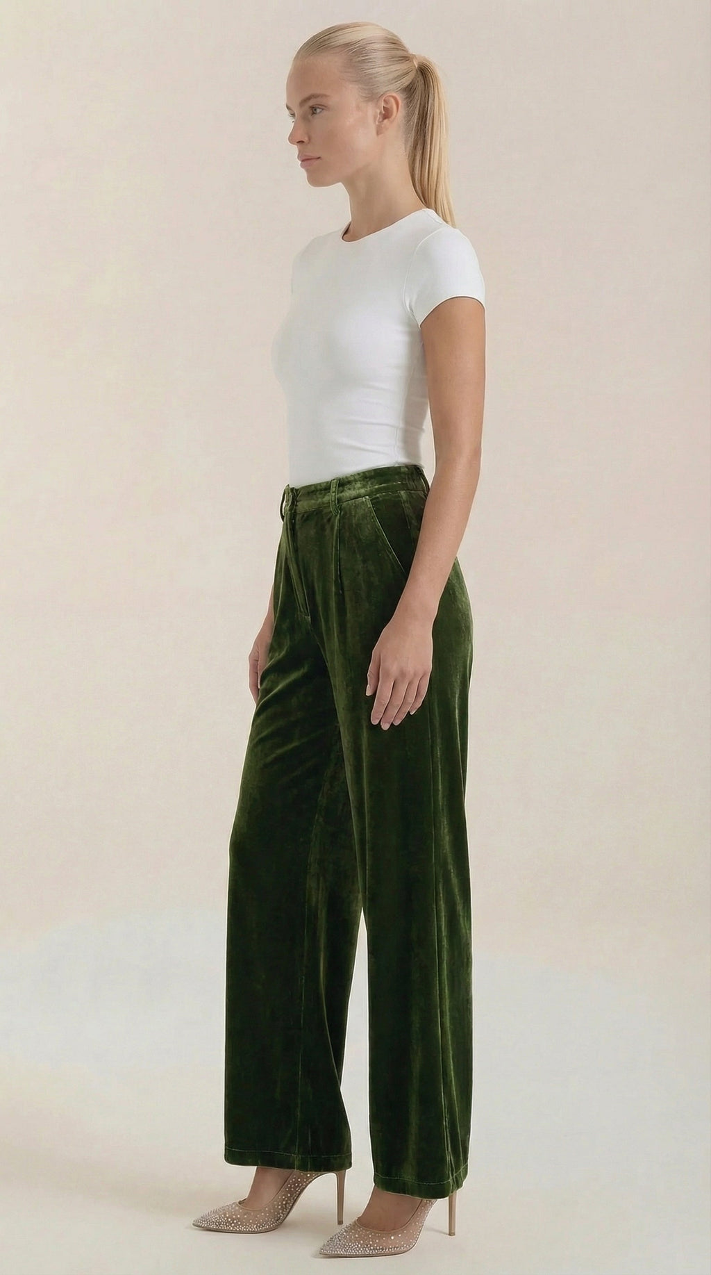 Groene fluwelen wijde broek met hoge taille, zijaanzicht, rechte pijpen
