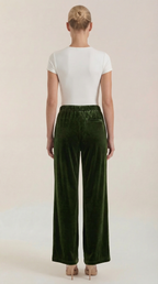 Groene fluwelen wijde broek met hoge taille, achteraanzicht, rechte pijpen