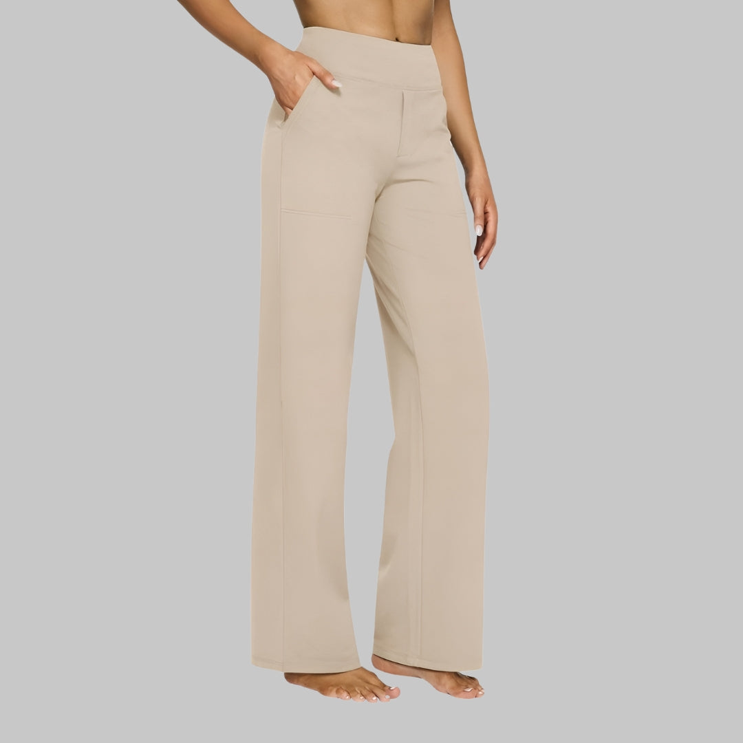 Pantalón elástico de tela ligera color crema, corte recto y cintura elástica