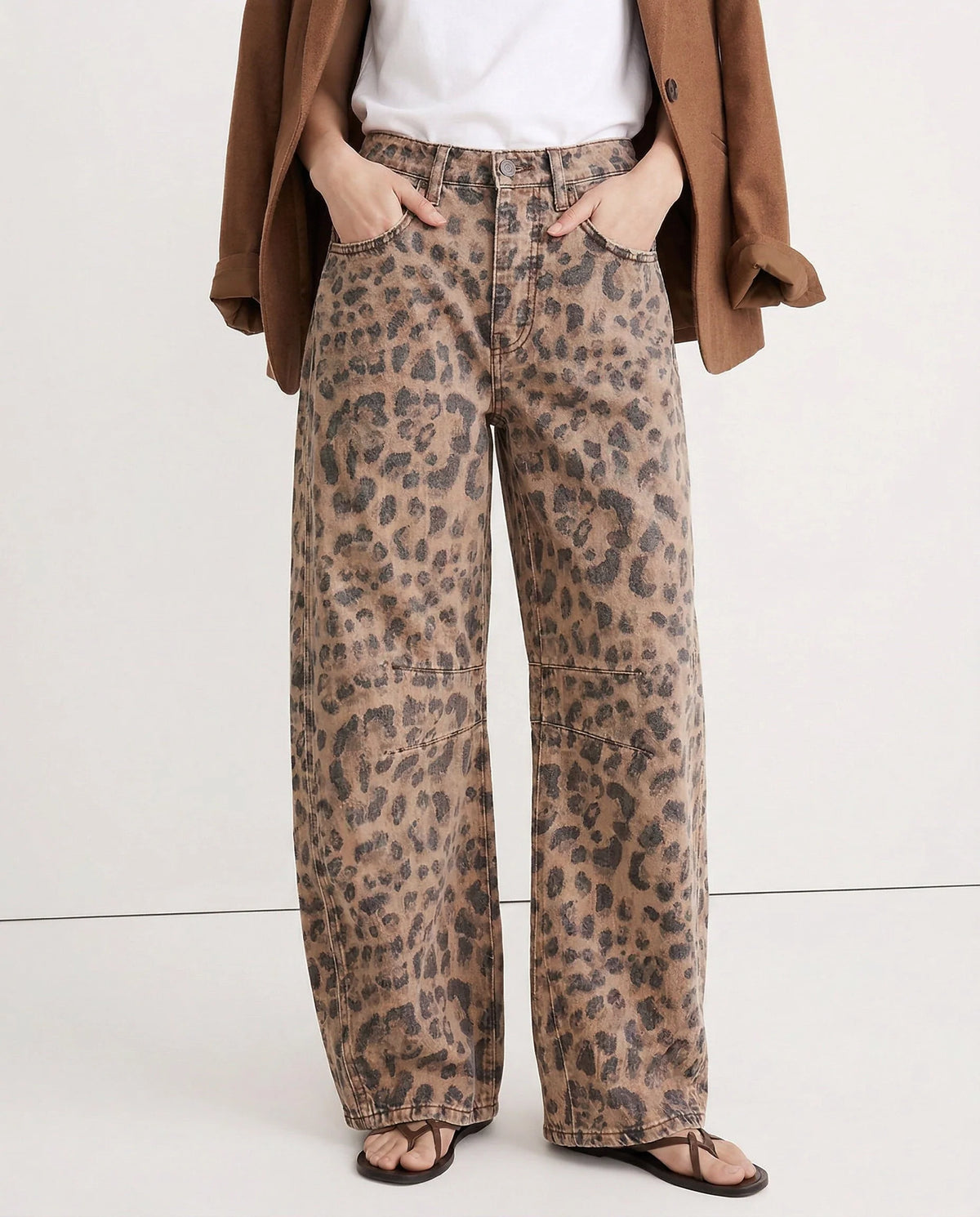 Pantalón Vaquero de Talle Alto con Pierna Ancha y Corte Acampanado 3