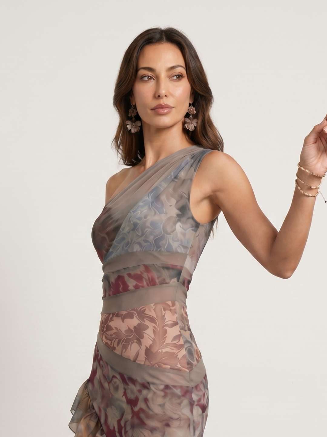 Vestido Asimétrico de Tul Estampado con Volantes y Abertura Lateral 2
