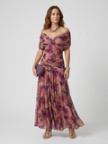 Vestido Largo Estampado con Escote Cruzado y Hombros Descubiertos 1
