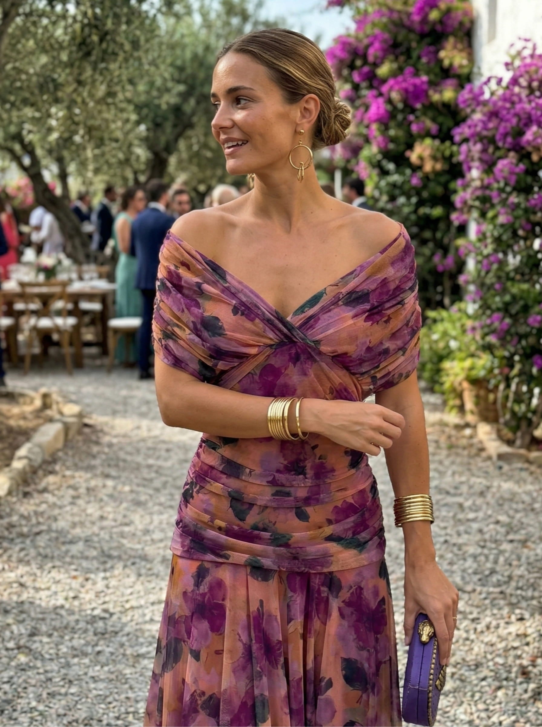 Vestido Largo Estampado con Escote Cruzado y Hombros Descubiertos 2
