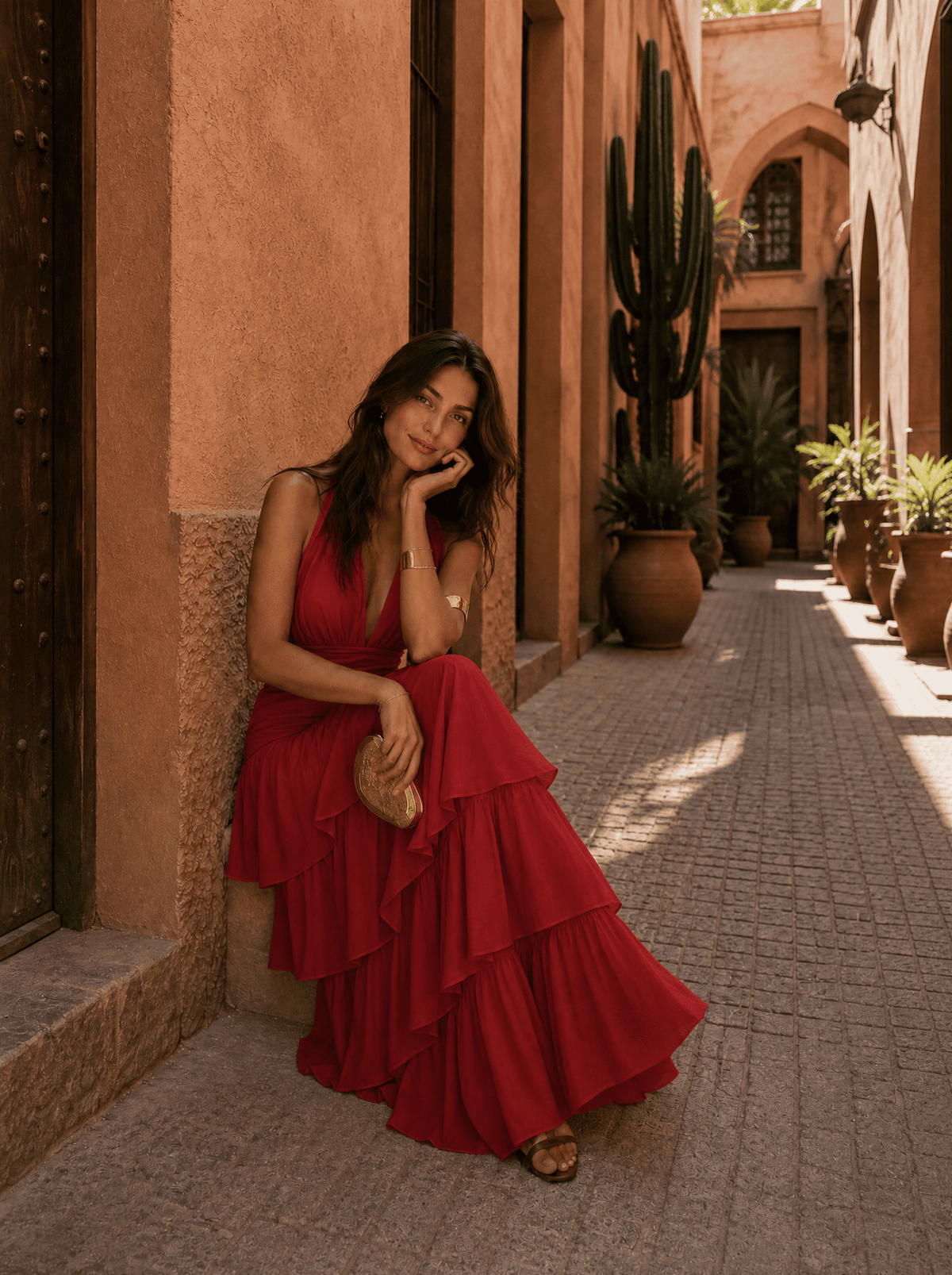 Vestido Largo Halter con Falda de Volantes Escalonados 1