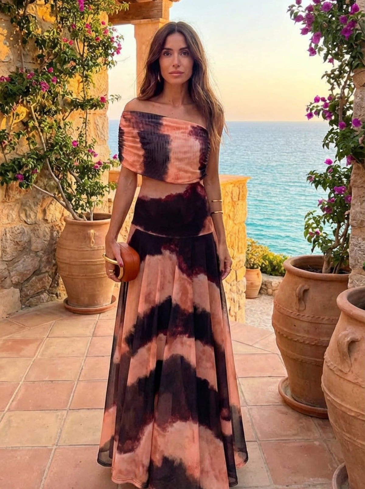 Vestido Largo con Estampado Naranja y Marrón y Hombros Descubiertos 0