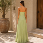 Vestido de Invitada Palabra de Honor con Falda Plisada 5