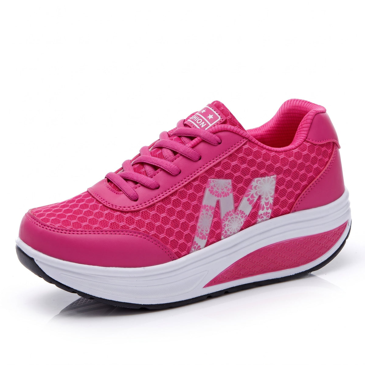 Zapatillas fucsia con cordones, plataforma curvada y suela blanca con borde rosa