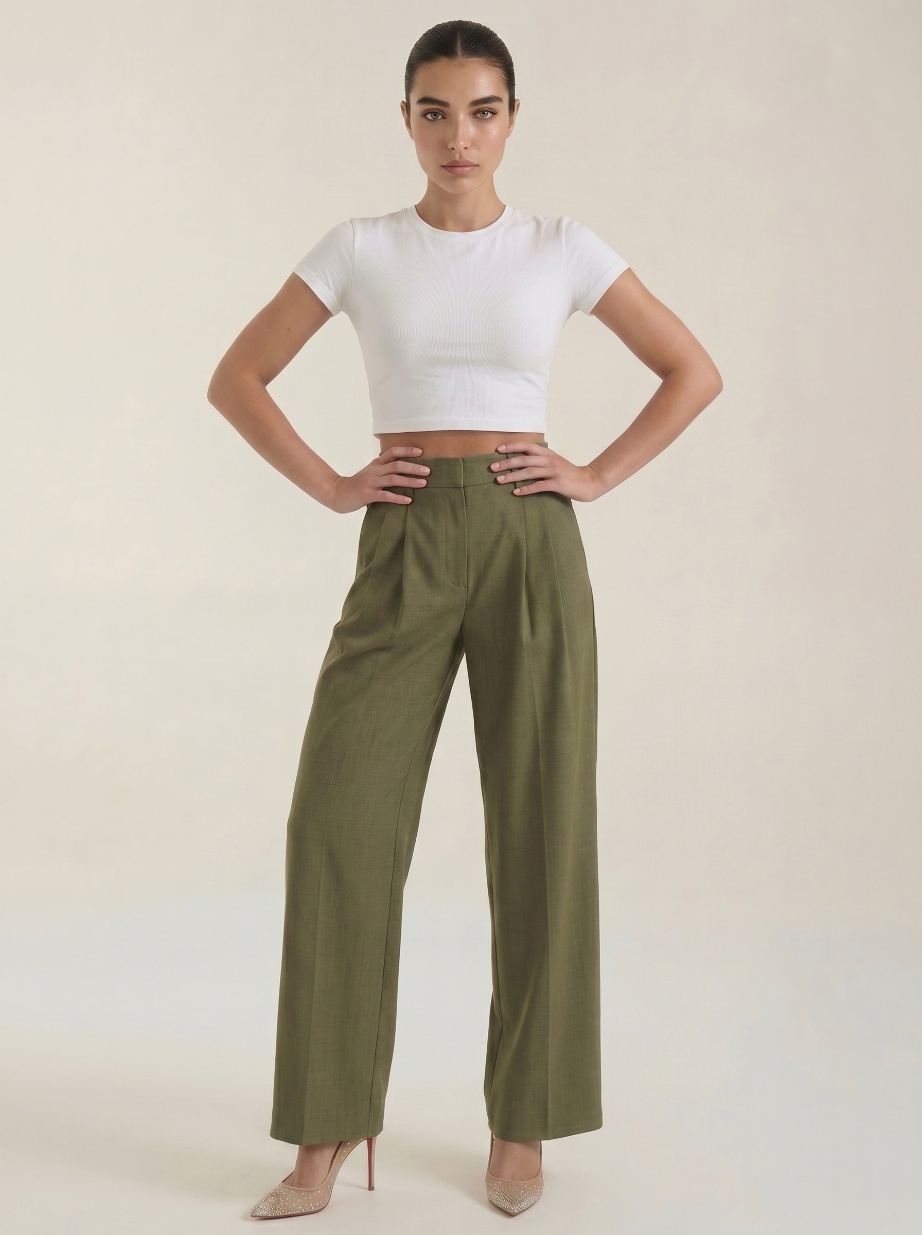 Wijde pantalon met hoge taille en plooien, olijfgroene kleur, vooraanzicht